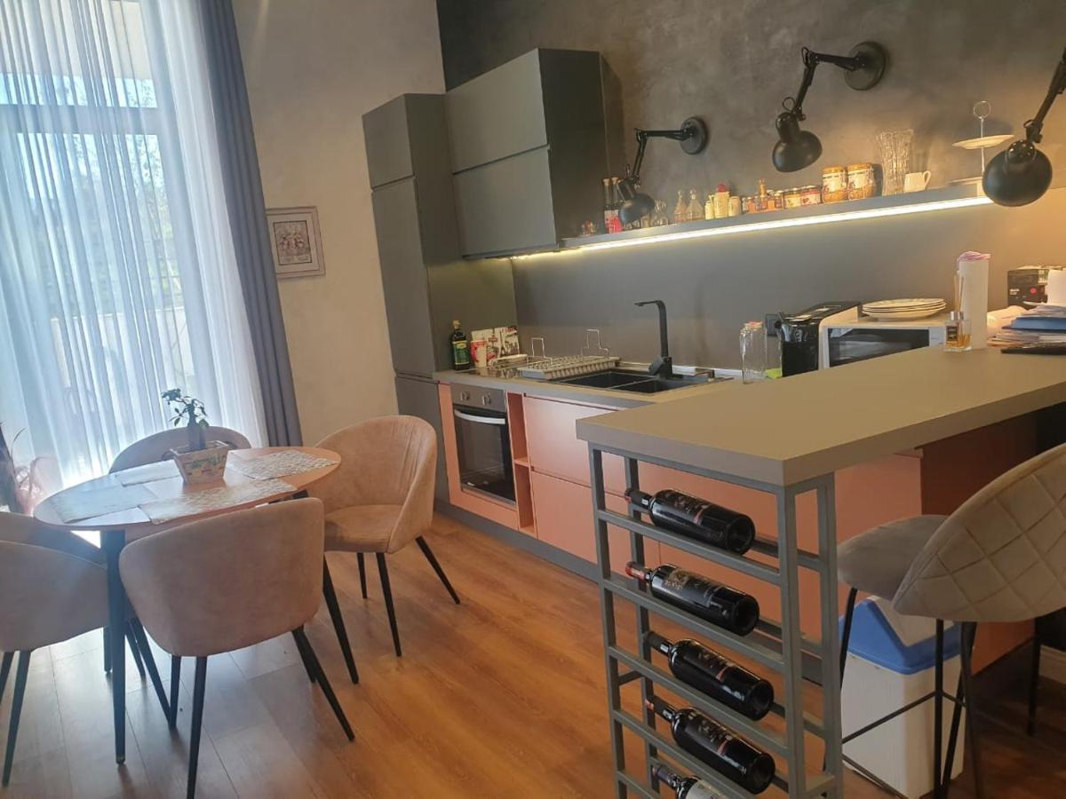 Stylish Two Bedroom House With Private Pool Tirana Exteriér fotografie