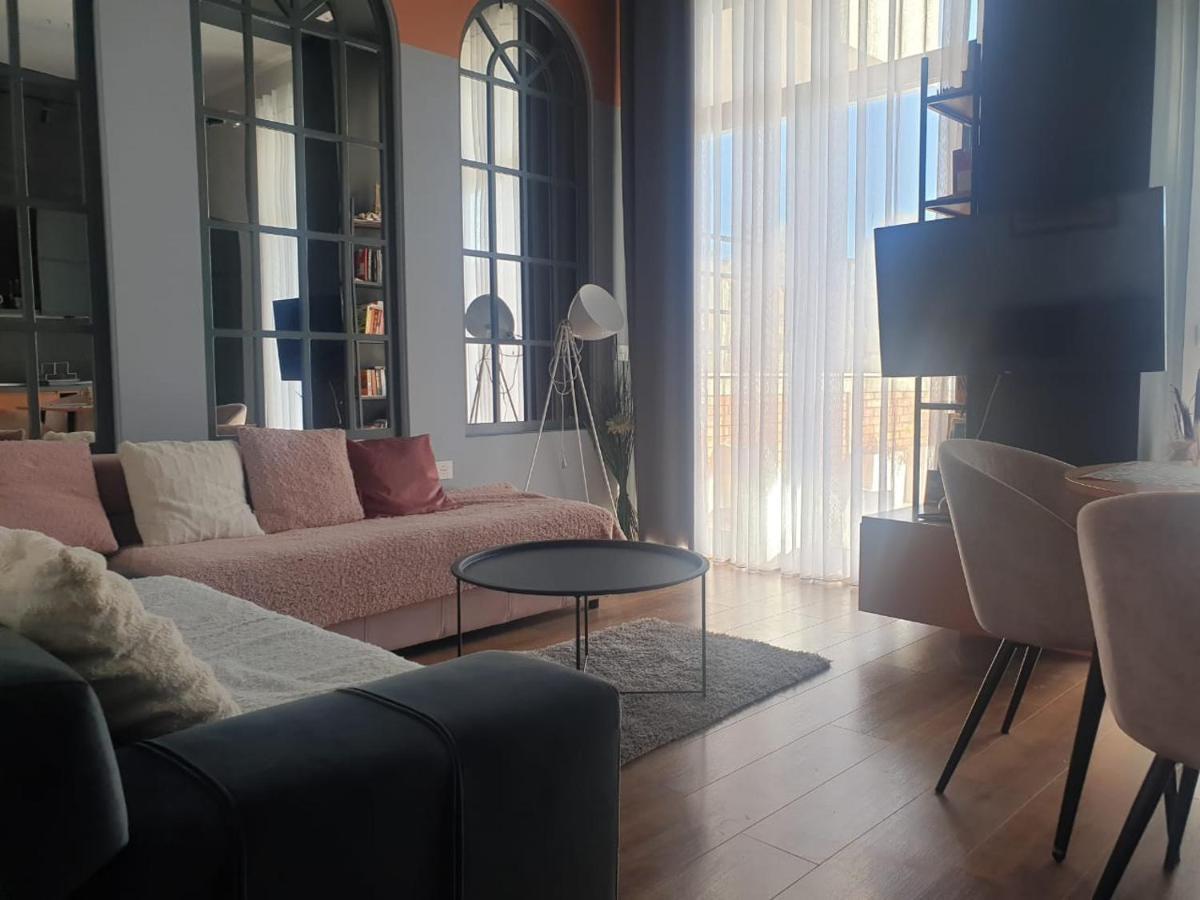 Stylish Two Bedroom House With Private Pool Tirana Exteriér fotografie